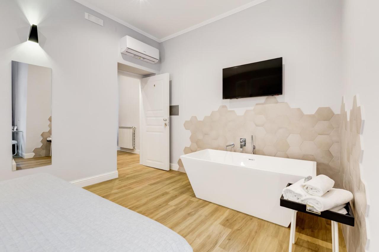 Opera Private Suites By Premium Suites Collection Rome Bagian luar foto